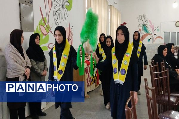 اجلاس استانی ویژه مدیران دبیرستان‌های نمونه دولتی و شبانه‌روزی استان خراسان رضوی در دبیرستان دخترانه شهید مجید دهنوی