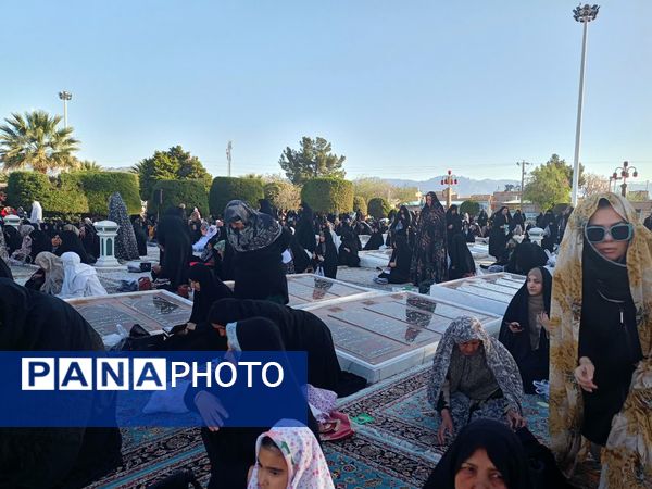 نماز عید فطر ۱۰ هزار نفری در کاشمر 