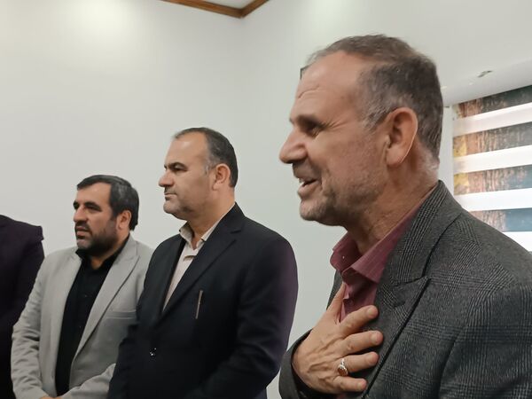 دیدار نوروزی نماینده شهرستان‌های محمودآباد و نور با مدیران ادارات در محمودآباد 