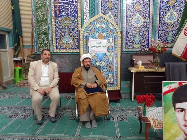 شرکت دانش آموزان دبستان هدی یک  در یادواره شهید حسن رستمی