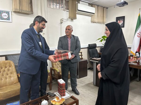  تقدیر از راهبران قطبی سازمان دانش اموزی شهرستانهای تهران