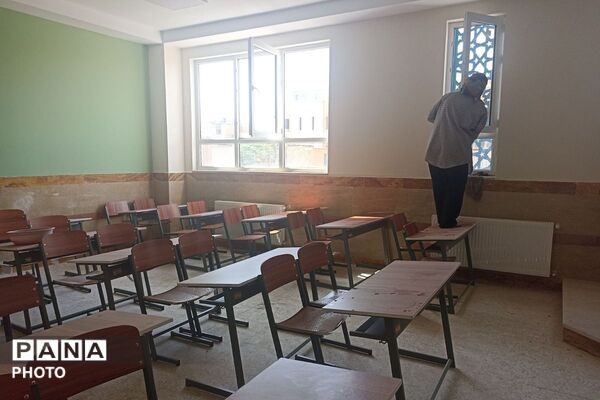 لبخند مهر بر تار و پود مدرسه