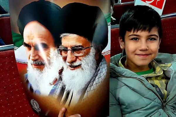 حماسه ۹ دی زنده است؛ ورامینی‌ها بار دیگر با ولایت، پیمان بستند