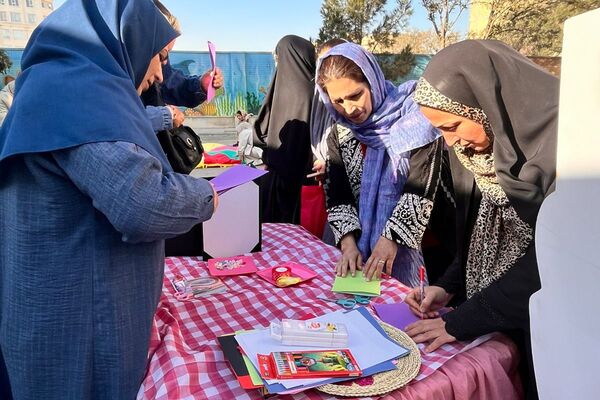 مهد اولیا؛ ابتکار خلاقانه معاون پرورشی دبستان سعادت برای مشارکت ویژه اولیا با کادر مدرسه