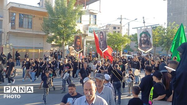 کاروان عاشورایی در تفرش همزمان با دومین روز محرم الحرام 