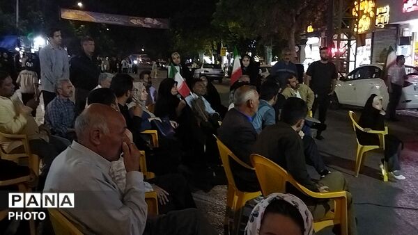 کافه گفتگو حسینیه امام در هشتاد و هشتمین شب از اجتماعات مردمی 