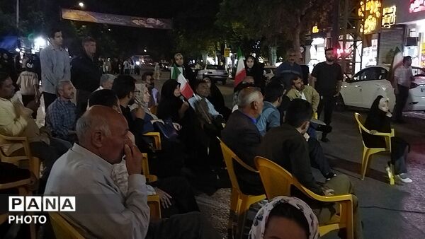 کافه گفتگو حسینیه امام در هشتاد و هشتمین شب از اجتماعات مردمی 