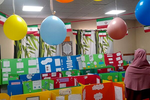 برپایی نمایشگاه طرح جابر در مدرسه حسنا بهارستان‌۲