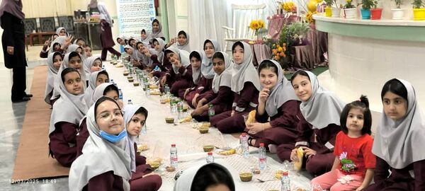 برپایی ضیافت افطاری در دبستان نورالهدی