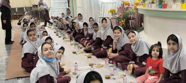برپایی ضیافت افطاری در دبستان نورالهدی