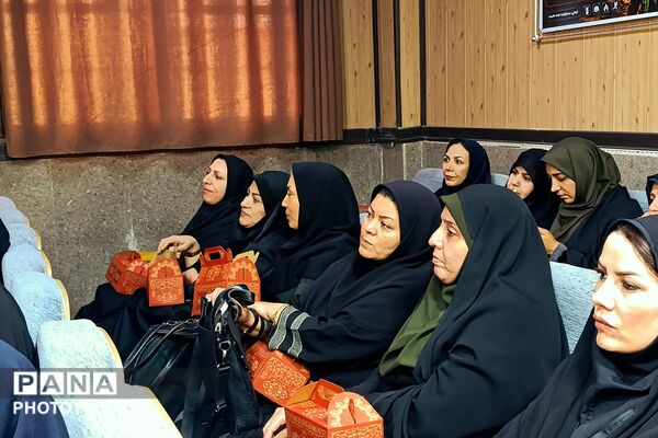 نکوداشت پدافند غیرعامل در سازمان آتش‌نشانی نسیم‌شهر