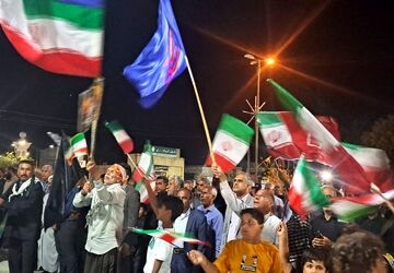 تجمع مردم رودخانه و میزبانی از مدیرکل آموزش‌وپرورش