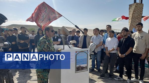 نمایشگاه فرهنگی تربیتی ارتش شهرستان مراغه