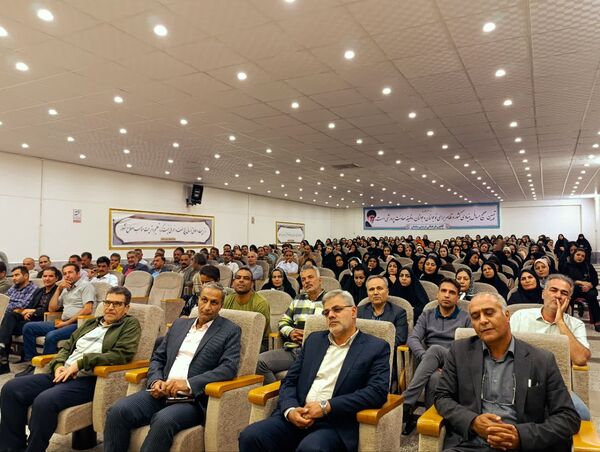 اولین جلسه انجمن اولیا و مربیان دبیرستان رئیس زاده شهرستان خلیل آباد 
