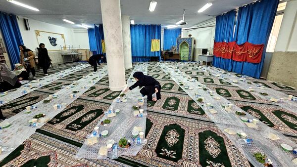 ایجاد همبستگی در ضیافت افطار مدرسه شهید اردستانی