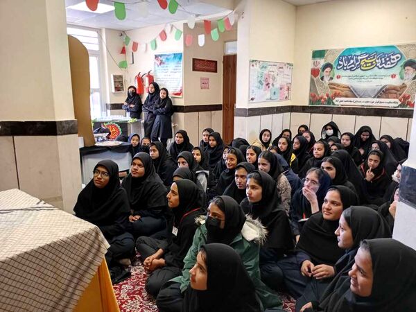 مراسم سوگواری شهادت بانوی دوعالم در دبیرستان مادرمهربان خلیل آباد