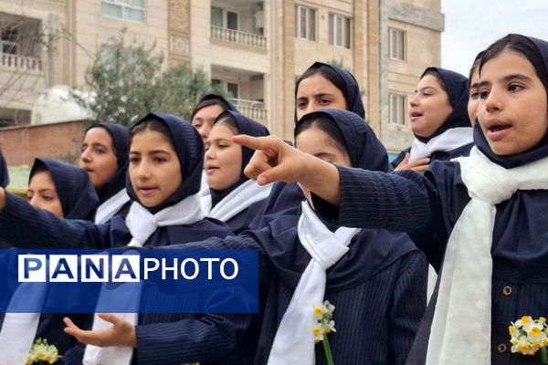 جشن ولادت منجی، در مدرسه مریم بهارستان دو