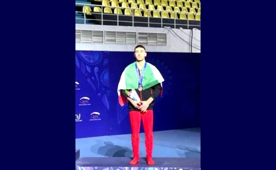 دانش‌آموز شیرازی مدال‌‌ قهرمانی خود را به رئیس‌جمهور شهید تقدیم کرد