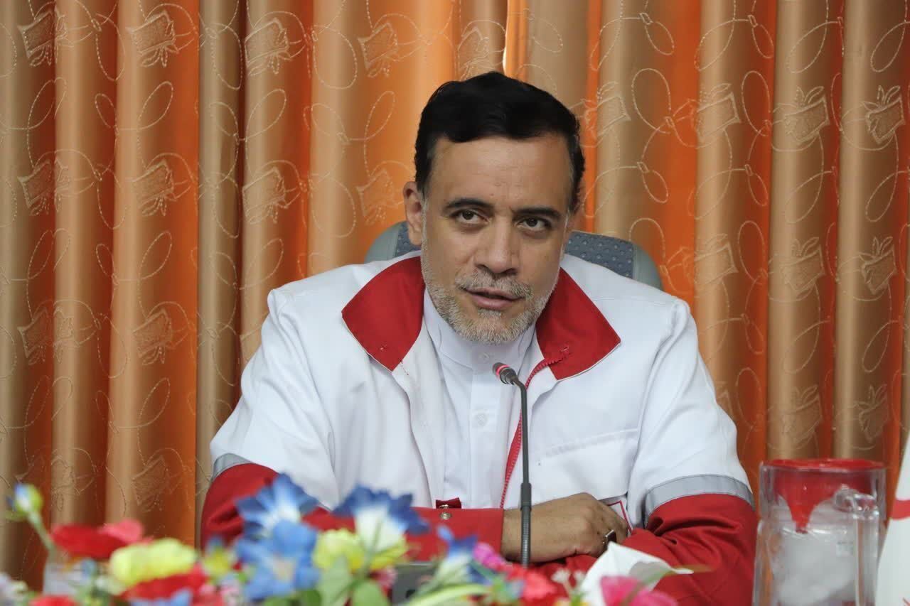 اهدای یک هزار بسته مرغ گرم توسط داوطلبان جمعیت هلال احمر شهرستان برخوار