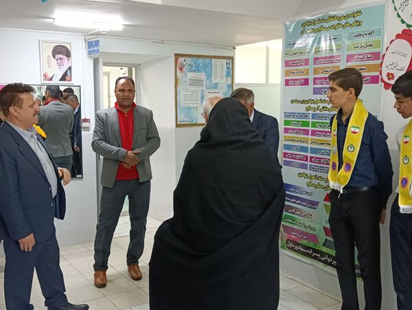 بازدید ارزیاب مدارس سما استان خراسان رضوی از دبیرستان پسرانه متوسطه اول سما شهرستان کاشمر 