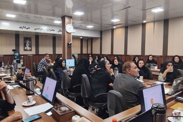 برگزاری جلسه آموزشی سرگروه های آموزشی قطب شهرری به میزبانی ناحیه یک شهرری
