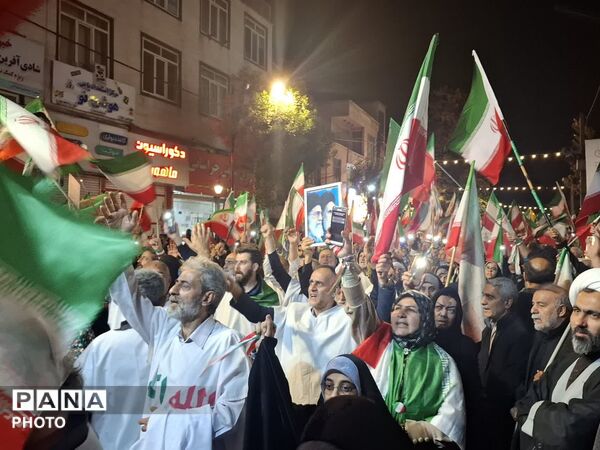 نودودمین شب ایستادگی  مردم کرج
