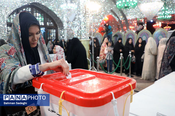 مرحله دوم انتخابات چهاردهمین دوره ریاست‌ جمهوری در آستان امامزاده صالح(ع)