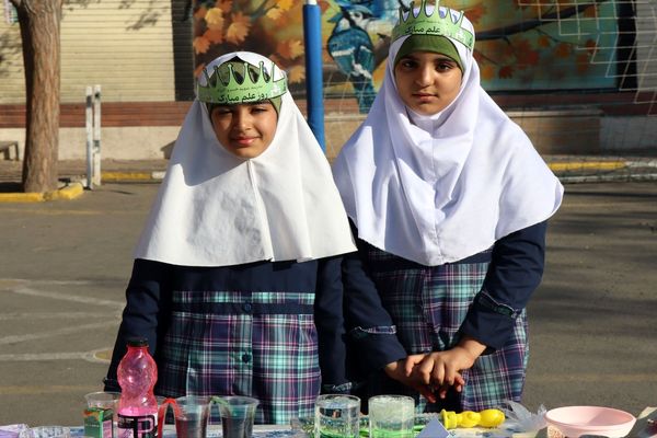 ویژه برنامه ماجراجویی در سرزمین علم در مدارس شهرستان پاکدشت 