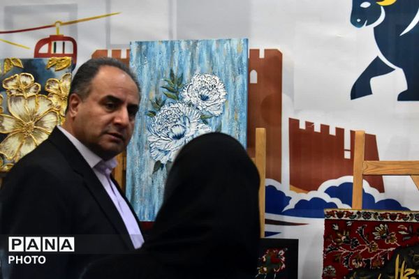 هنرستان‌های ناحیه دو تبریز روی صحنه