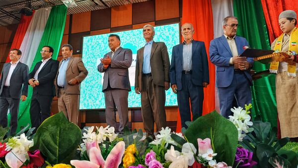 آیین گرامیداشت تجلیل از معلمان نمونه کشوری کهگیلویه و بویراحمد