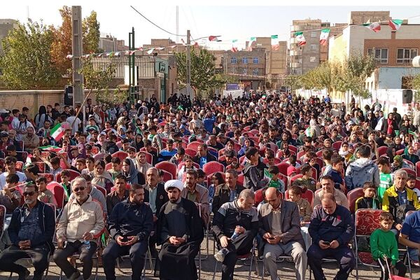 همایش بزرگ پیاده روی خانوادگی در نسیم‌شهر 