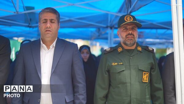آیین گلباران محل شهادت شهید مرتضی مطهری با حضور مجید پارسا در منطقه ۱۲