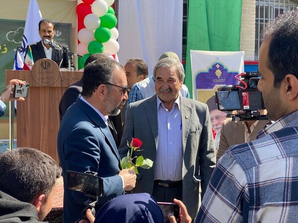  زنگ سپاس در هنرستان جلیل نصیرزاده آموزش و پرورش ناحیه یک