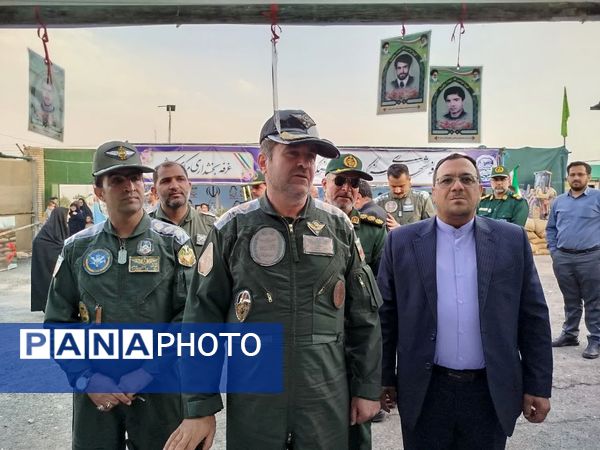 بازدید فرمانده پایگاه پنجم رزمی هوانیروز مشهد از دومین کنگره ملی شهید مدرس (ره) 