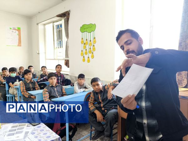 مسابقه درس‌هایی از قرآن گامی برای ترویج فرهنگ و سبک زندگی قرآنی در بین دانش‌آموزان دبستان شهید پسندیده فدافن