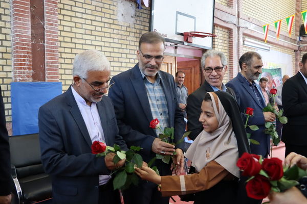 زنگ سپاس معلم در دبستان معینی بوشهر