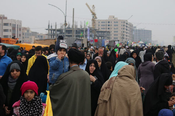 جلوه های حضور خادمان نوجوان در شادپیمایی مسجد جمکران