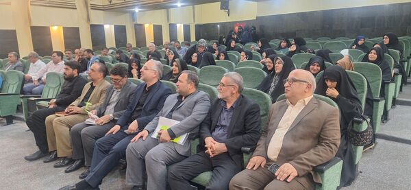 اجلاس مدیران آموزش‌وپرورش منطقه ۱۰ با محوریت تقبیح جنایات صهیونیست‌ها و تقویت پایگاه‌های تابستانی مدارس