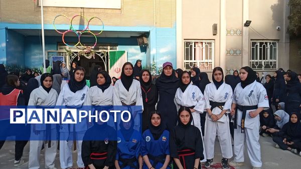 المپیاد ورزشی در دبیرستان میرزا جعفر سروقد