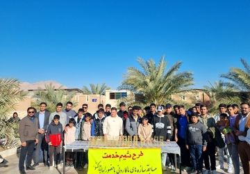 مسابقه سازه‌های ماکارونی با حضور اساتید کشوری در حاجی‌آباد