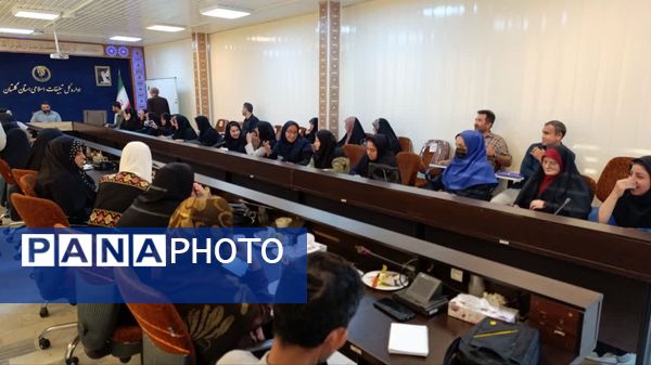 نشست خبری منصور امینی مسئول سازمان سراج کشور با جمعی از خبرنگاران