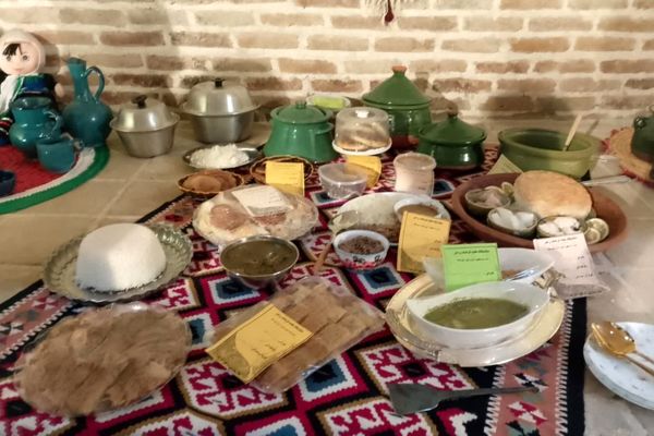 شکوه و زیبایی ویژه‌برنامه‌های هفته فرهنگ و هنر در مدارس رباط‌کریم