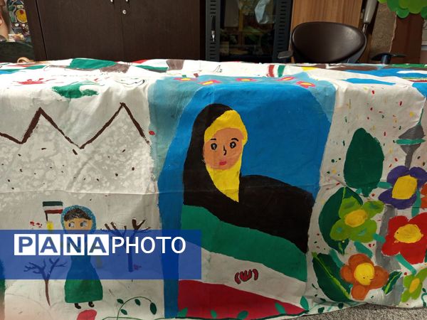 جشن دهه  فجر در دبستان مصلی نژاد حضرت زینب(س)