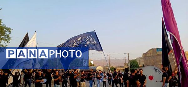  حضور پررنگ نوجوانان وجوانان در تاسوعای حسینی