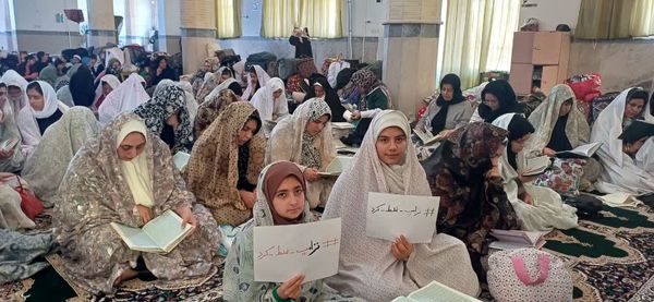 شور و حضور بانوان در مراسم معنوی اعتکاف در شوراب صغیر 