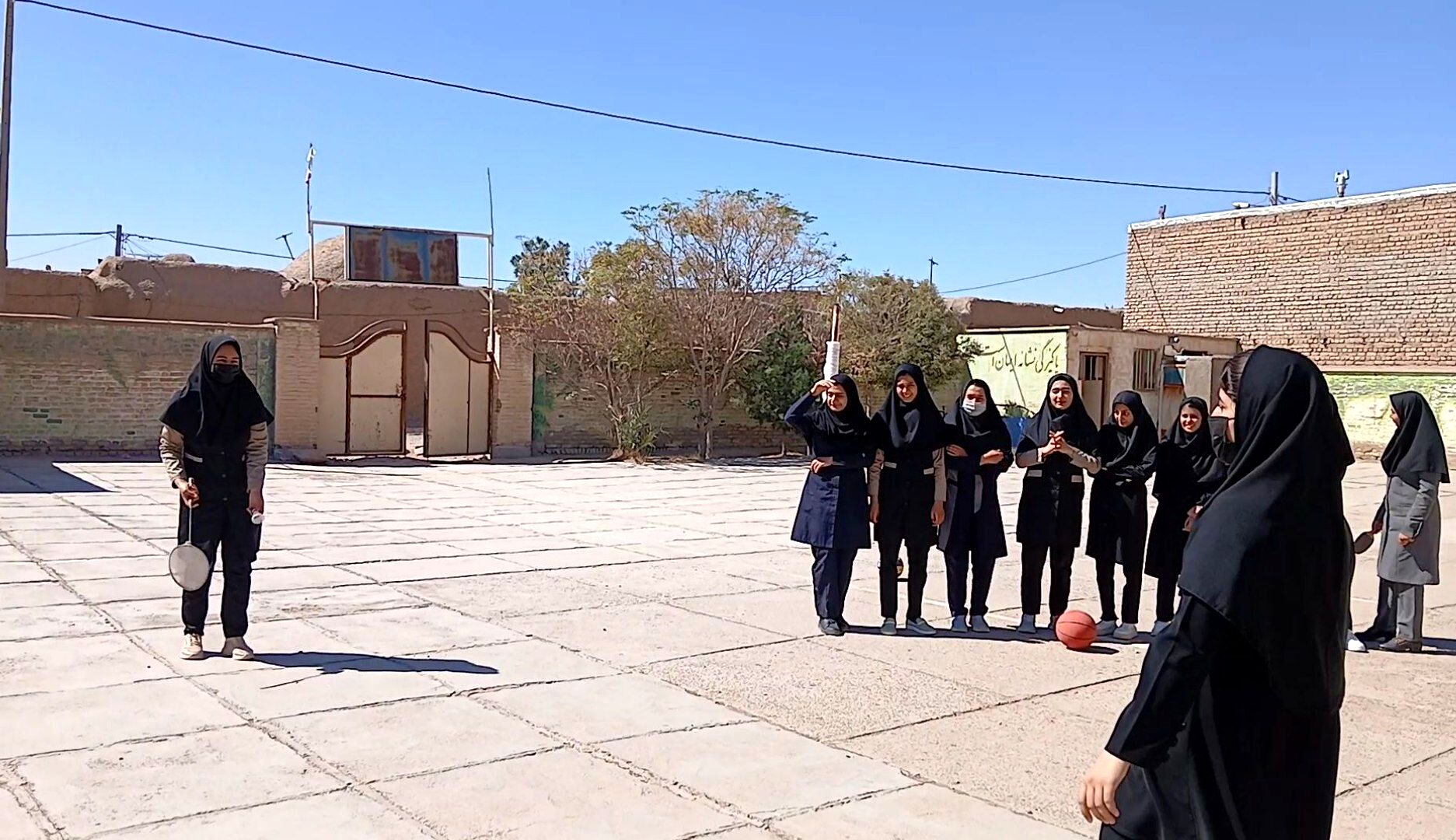 ورزش، سرمایه اجتماعی و عامل نشاط در جامعه ایران 
