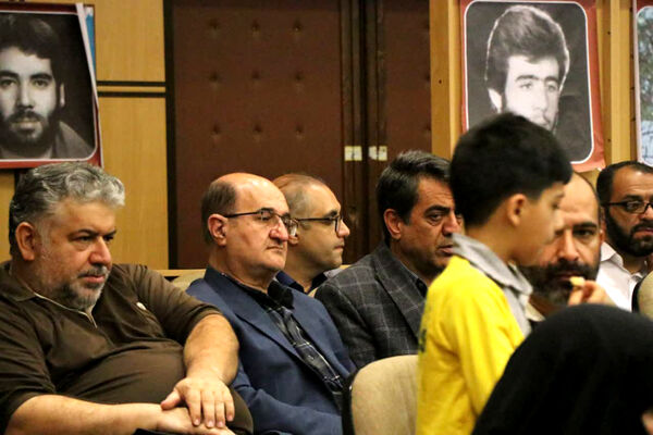 همایش ادبی هنری «مزد خدمت» در قم