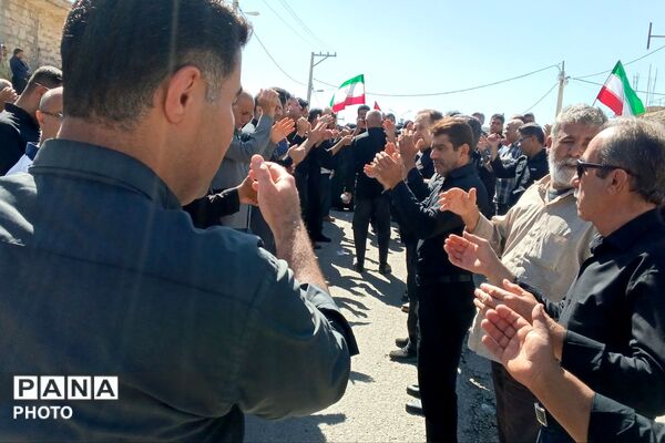 مراسم عاشورا در گلزار شهدای شهرستان لنده