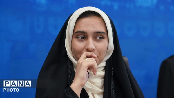 نشست اختتامیه دوازدهمین دوره مجلس دانش آموزی جمهوری اسلامی ایران در استان اصفهان 