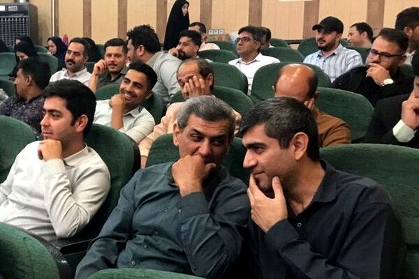 گردهمایی مسئولان و مدیران مدارس در سالن معلم اشخانه